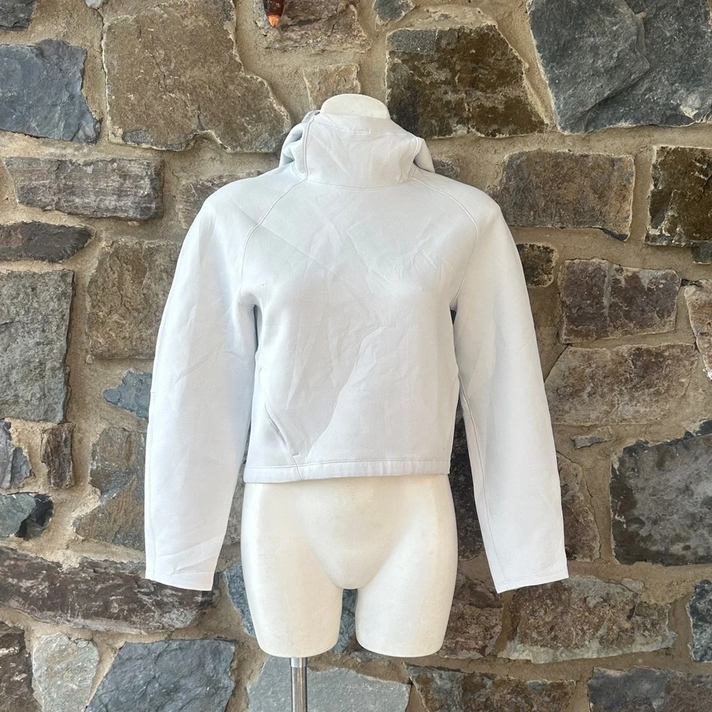 Lululemon Athletica AirWrap Pullover Hoodie in Alpine White Size 2